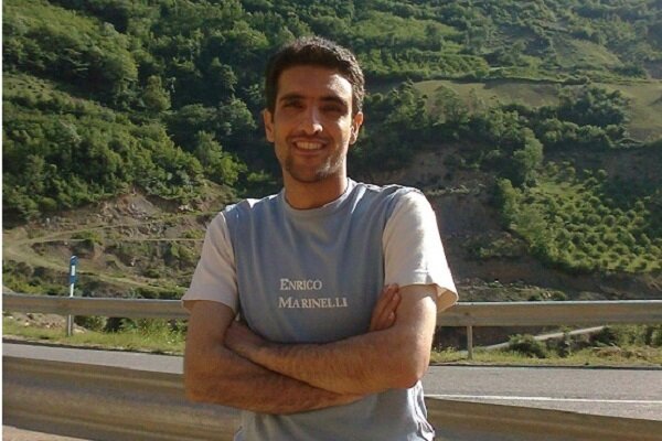 داستانهایم اغلب مال گذشتهاند | نویسندگی، جابجا کردن کوه نیست! داستانهایم اغلب مال گذشتهاند | نویسندگی، جابجا کردن کوه نیست!