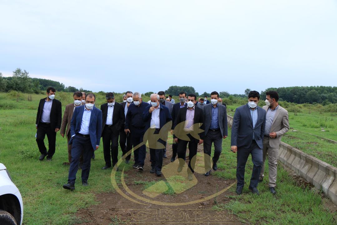 مشکل مالکیت زمین باید درون استانی و از طریق استانداری حل شود